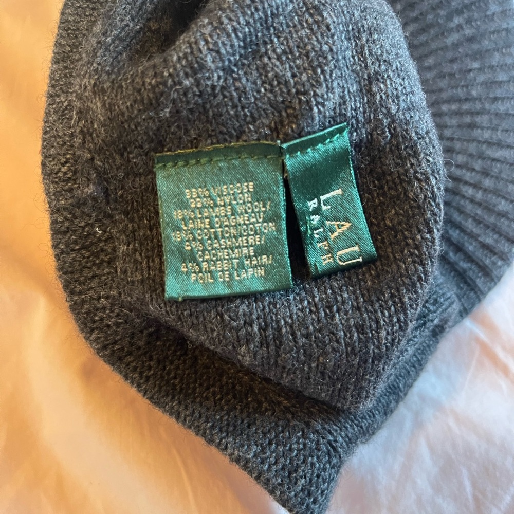 Winter hat - Picture 2 of 3